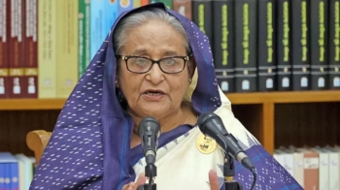 সন্ত্রাসীদের শক্ত হাতে দমন করার জন্য দেশবাসীর প্রতি আহ্বান প্রধানমন্ত্রীর